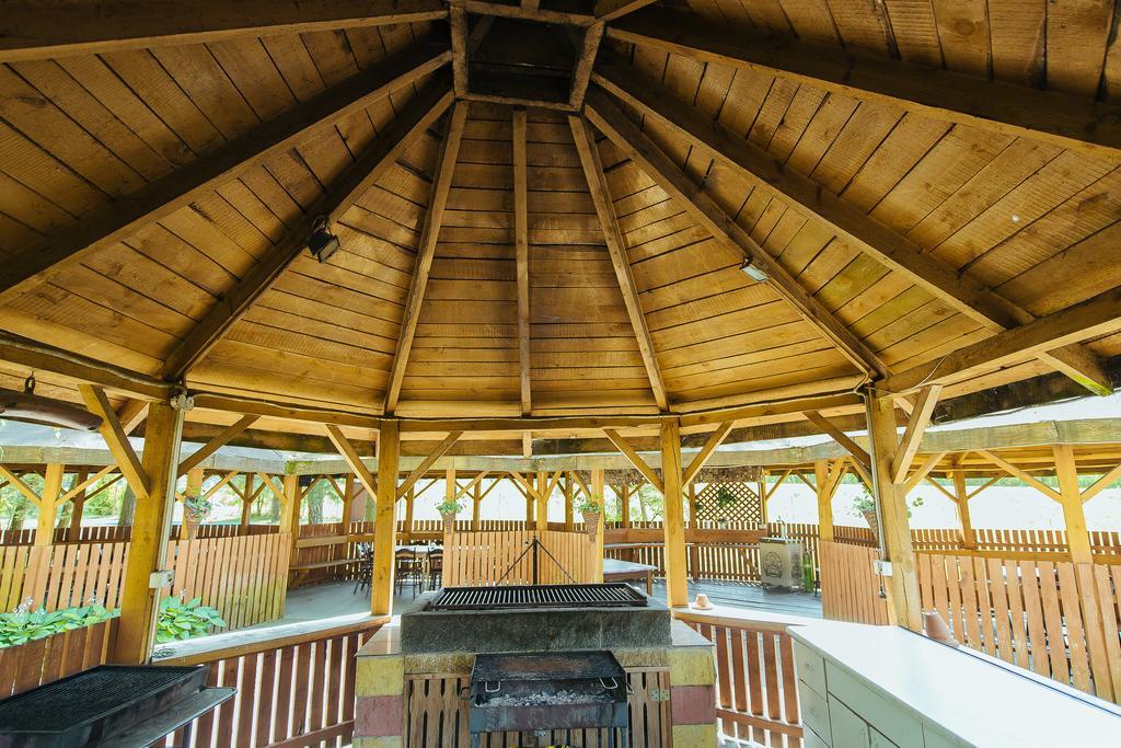 Pod Sosnami Hotell Osieck