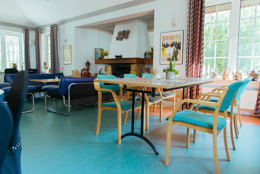 Pod Sosnami Hotell Osieck
